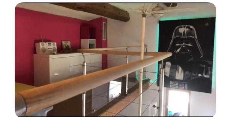 Surf House Totalement Independante Dans Quartier De Standing Entre Et Vignes *
